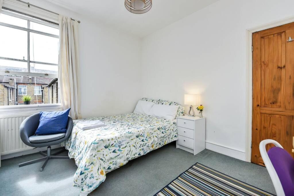 Groves 4 Bedroom, Shepherds Bush ลอนดอน ภายนอก รูปภาพ