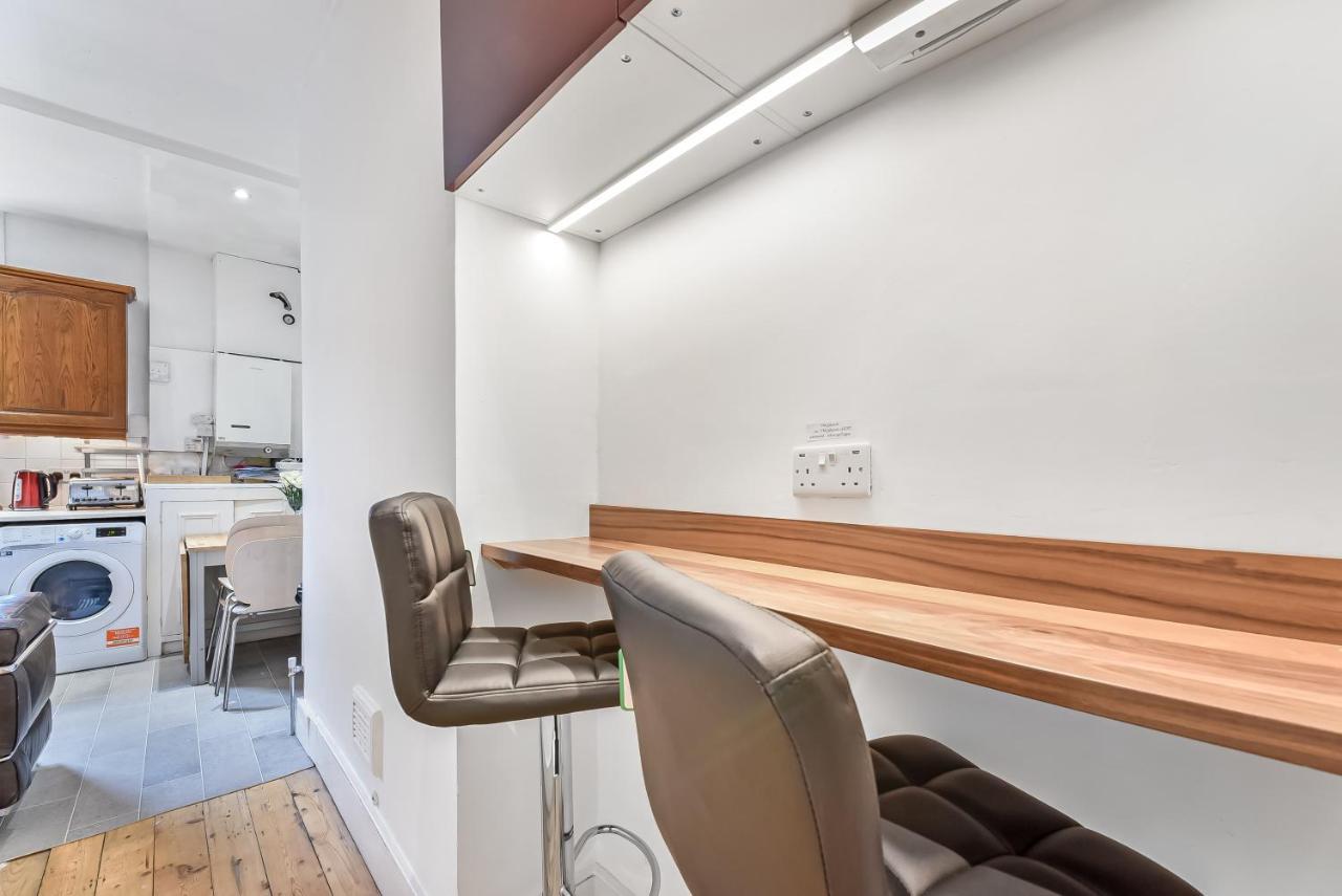 Groves 4 Bedroom, Shepherds Bush ลอนดอน ภายนอก รูปภาพ
