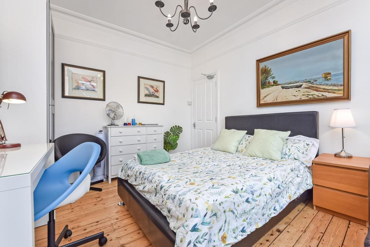 Groves 4 Bedroom, Shepherds Bush ลอนดอน ภายนอก รูปภาพ